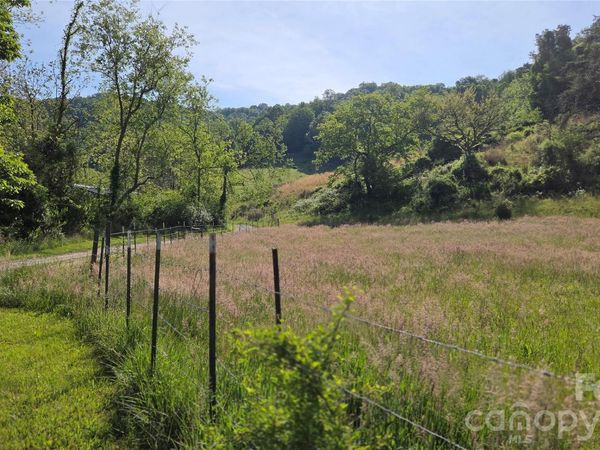407 Spicewood Trail, Mars Hill, NC 28754
