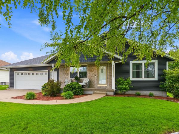2600 DAWSON, Muscatine, IA 52761