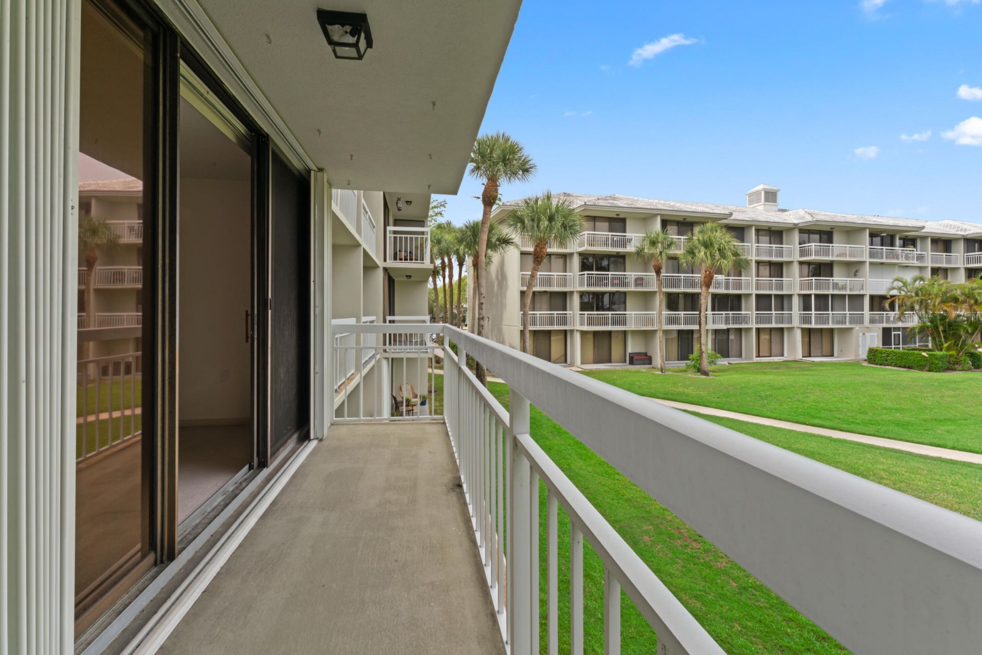 2621 Village Boulevard, Unit 203, West Palm Beach, FL 33409 Photo