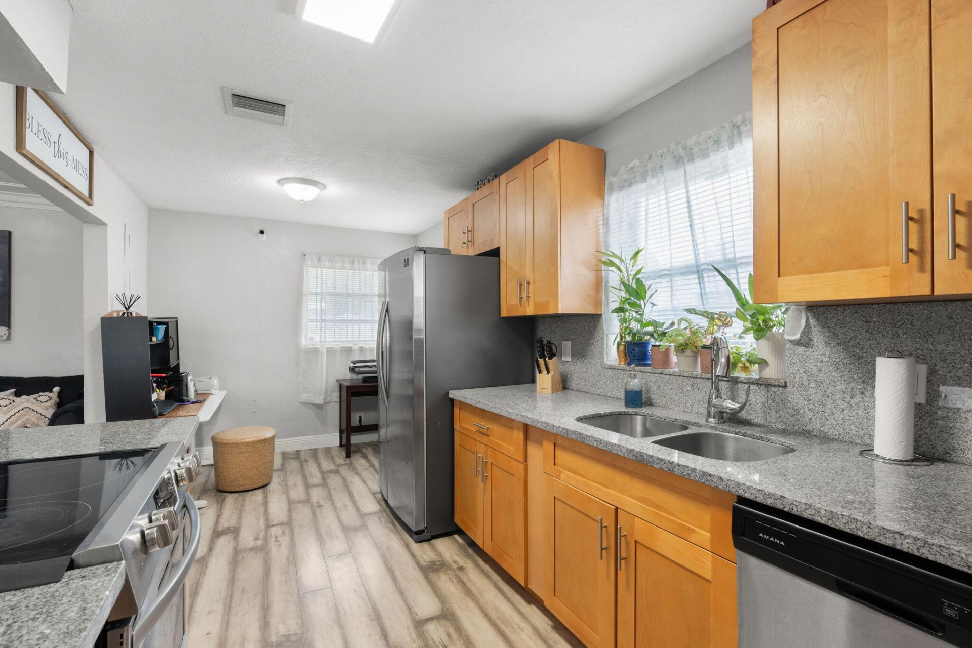 1241 NW 30th Avenue, Fort Lauderdale, FL 33311 Photo