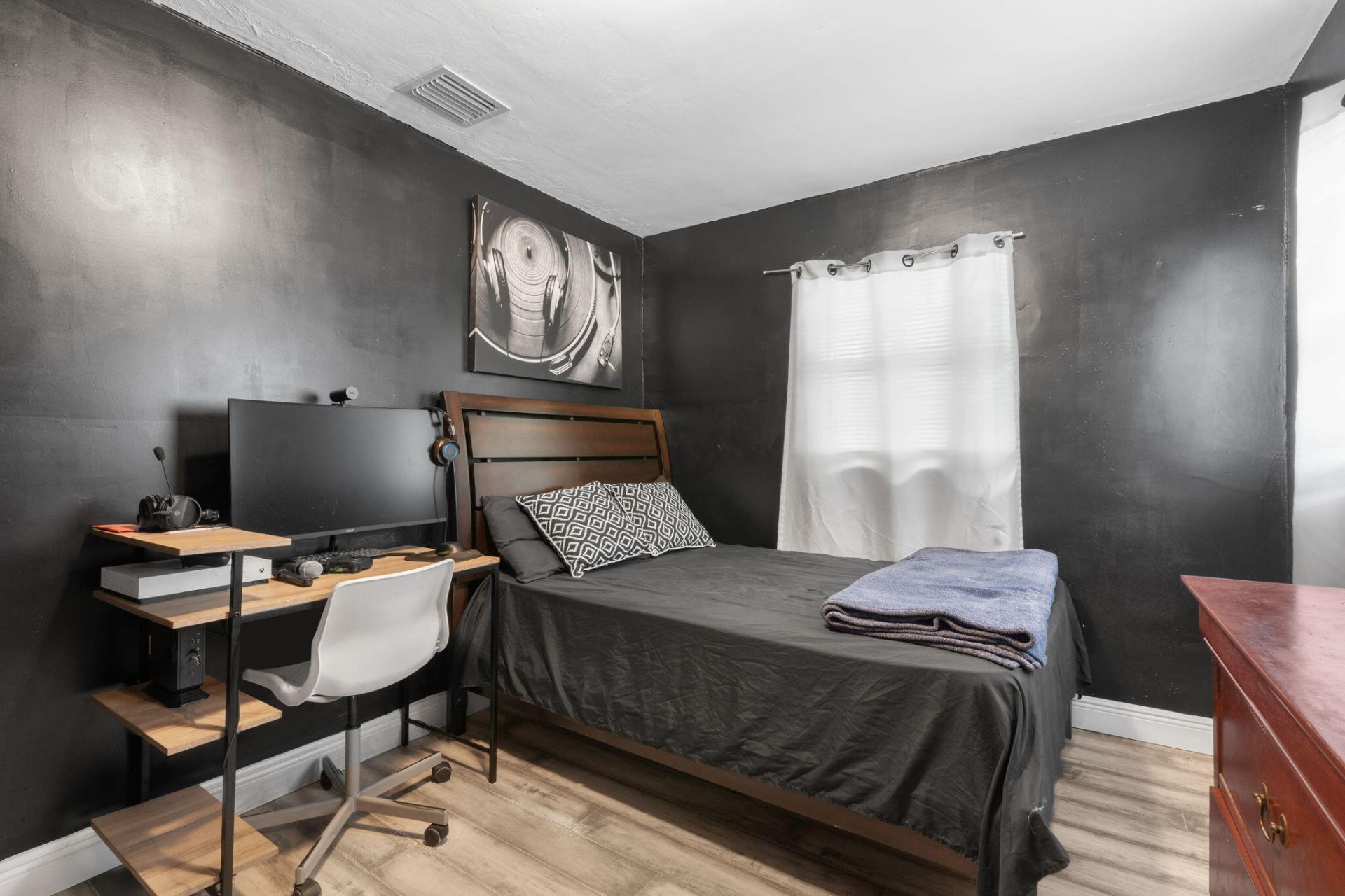1241 NW 30th Avenue, Fort Lauderdale, FL 33311 Photo