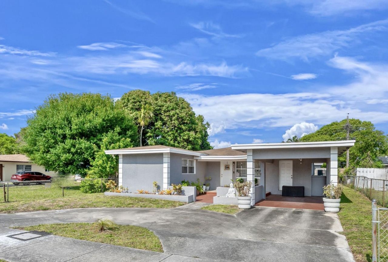 1241 NW 30th Avenue, Fort Lauderdale, FL 33311 Photo