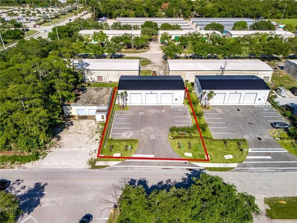 916 19th Avenue SW, Vero Beach, FL 32962