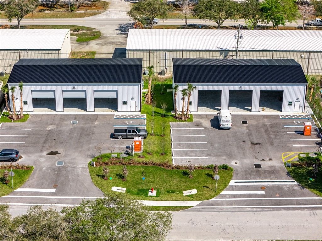 916 19th Avenue Sw, Vero Beach, FL 32962 Photo