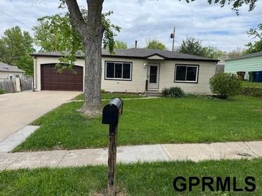 7317 S 40th Street , Bellevue, NE 68147
