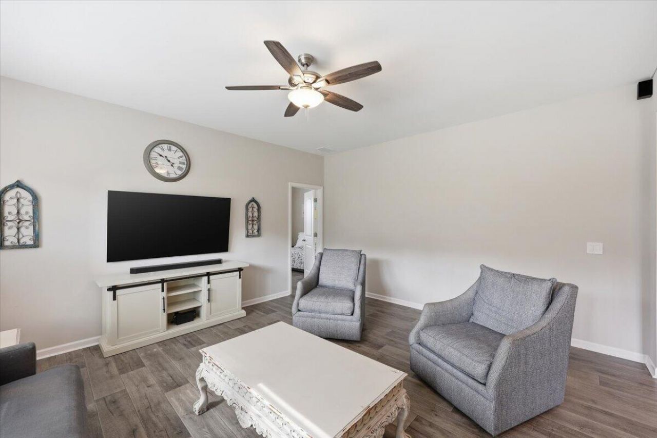 443 Fox Sparrow Court Photo 18