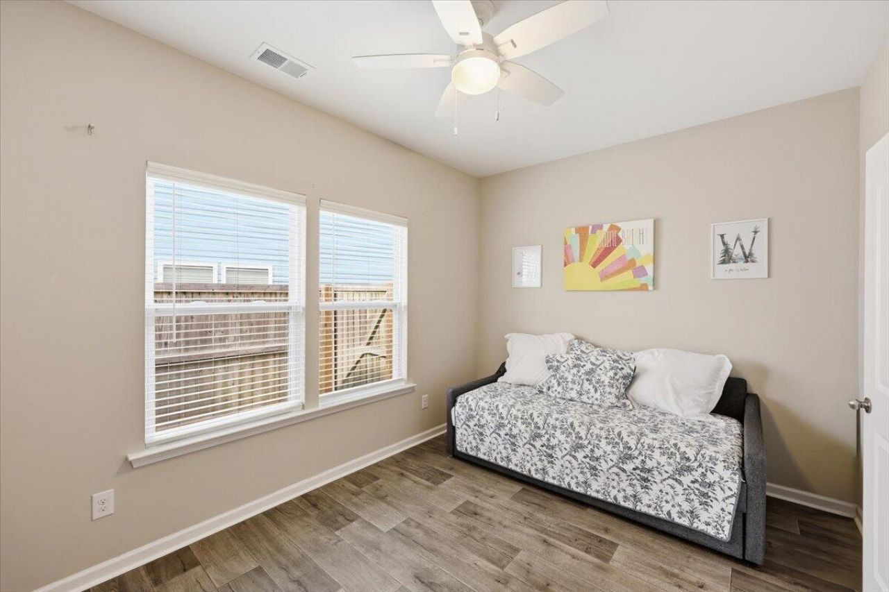 443 Fox Sparrow Court Photo 28