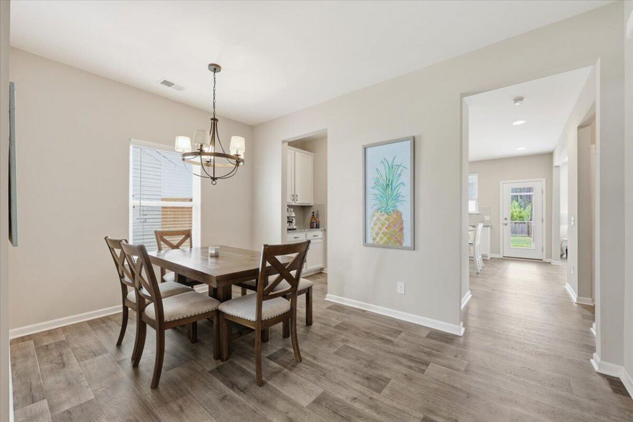 443 Fox Sparrow Court Photo 3