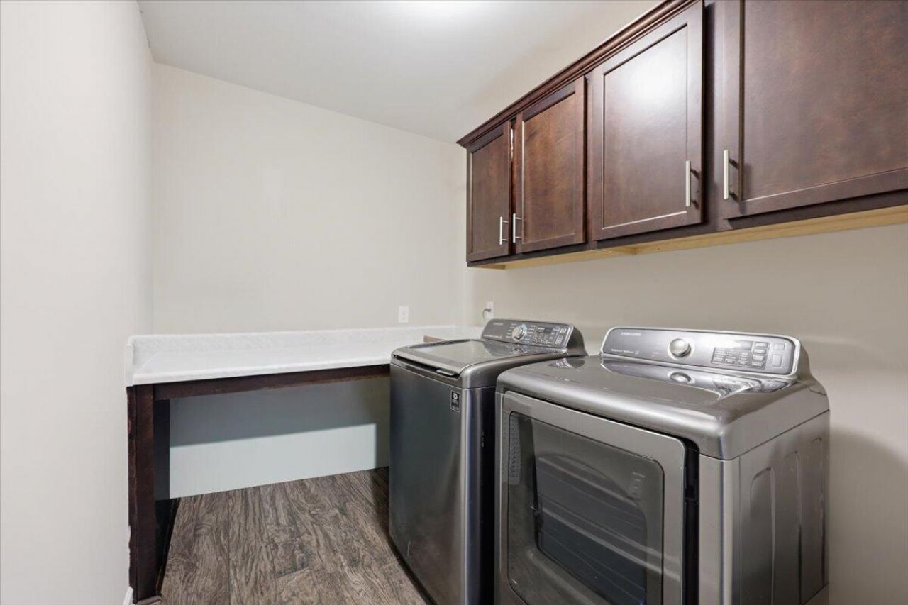 443 Fox Sparrow Court Photo 31