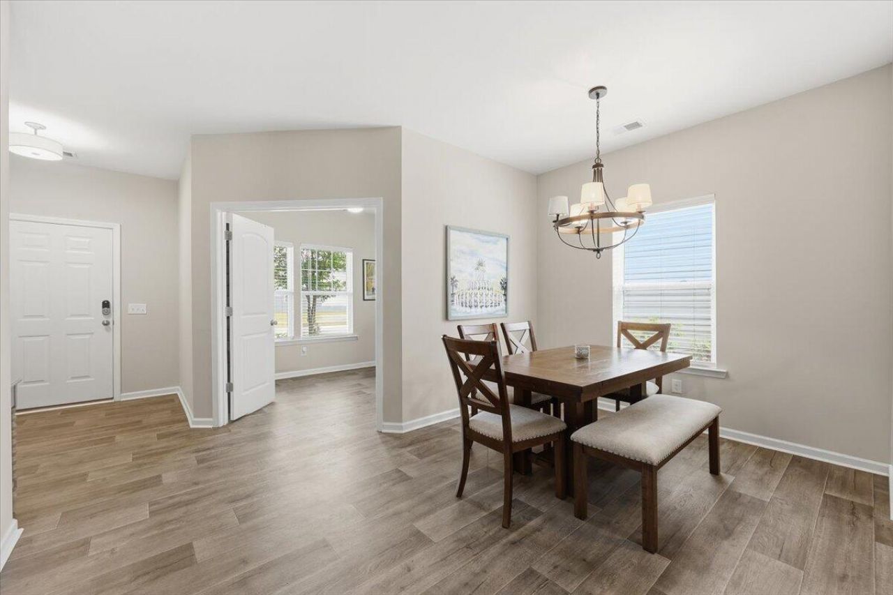 443 Fox Sparrow Court Photo 4