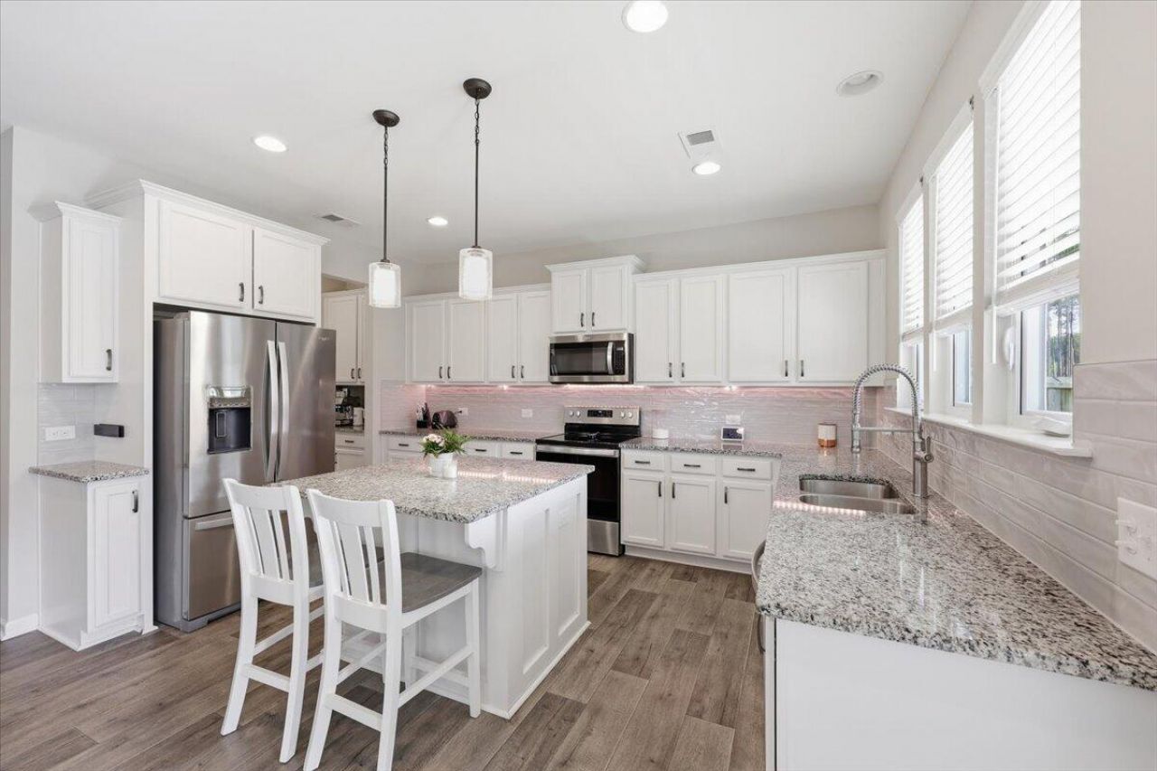 443 Fox Sparrow Court Photo 8