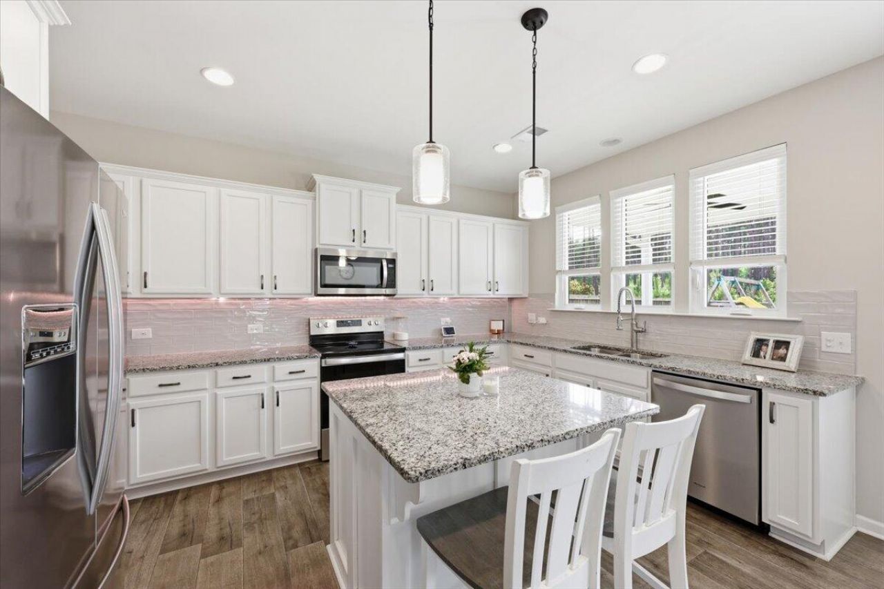 443 Fox Sparrow Court Photo 9