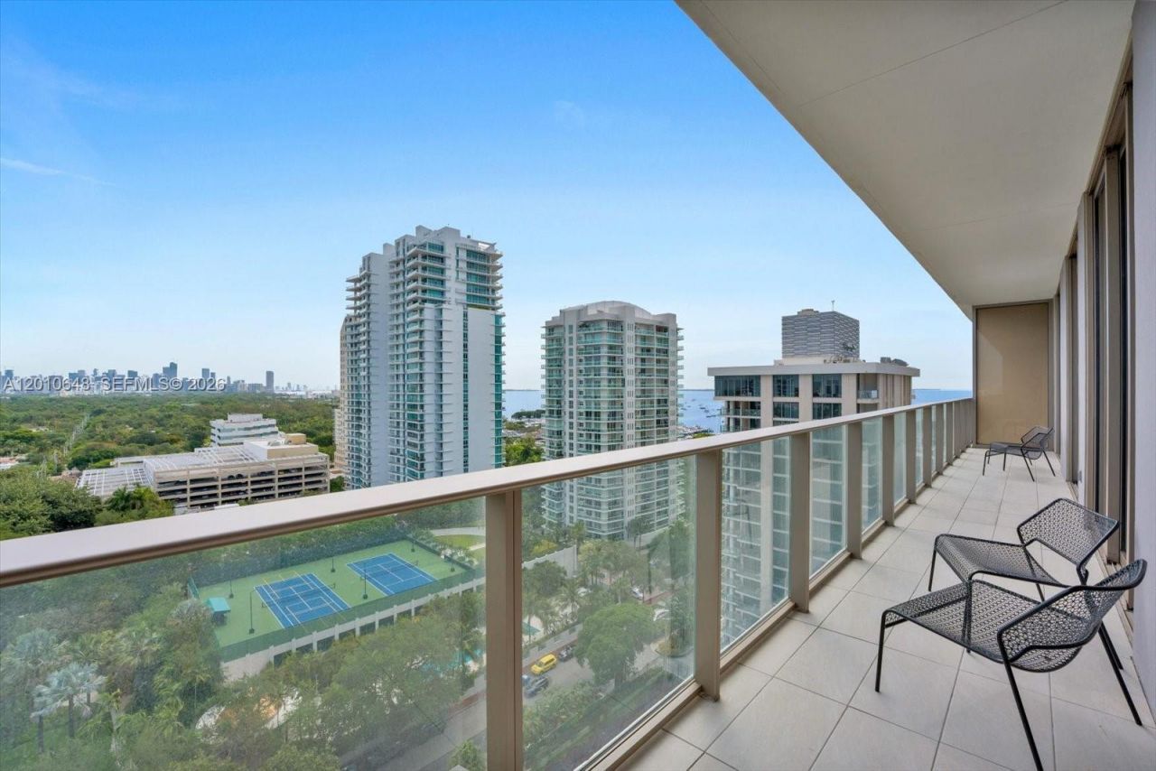 2678 Tigertail Ave, Unit 1404, Miami, FL 33133 Photo