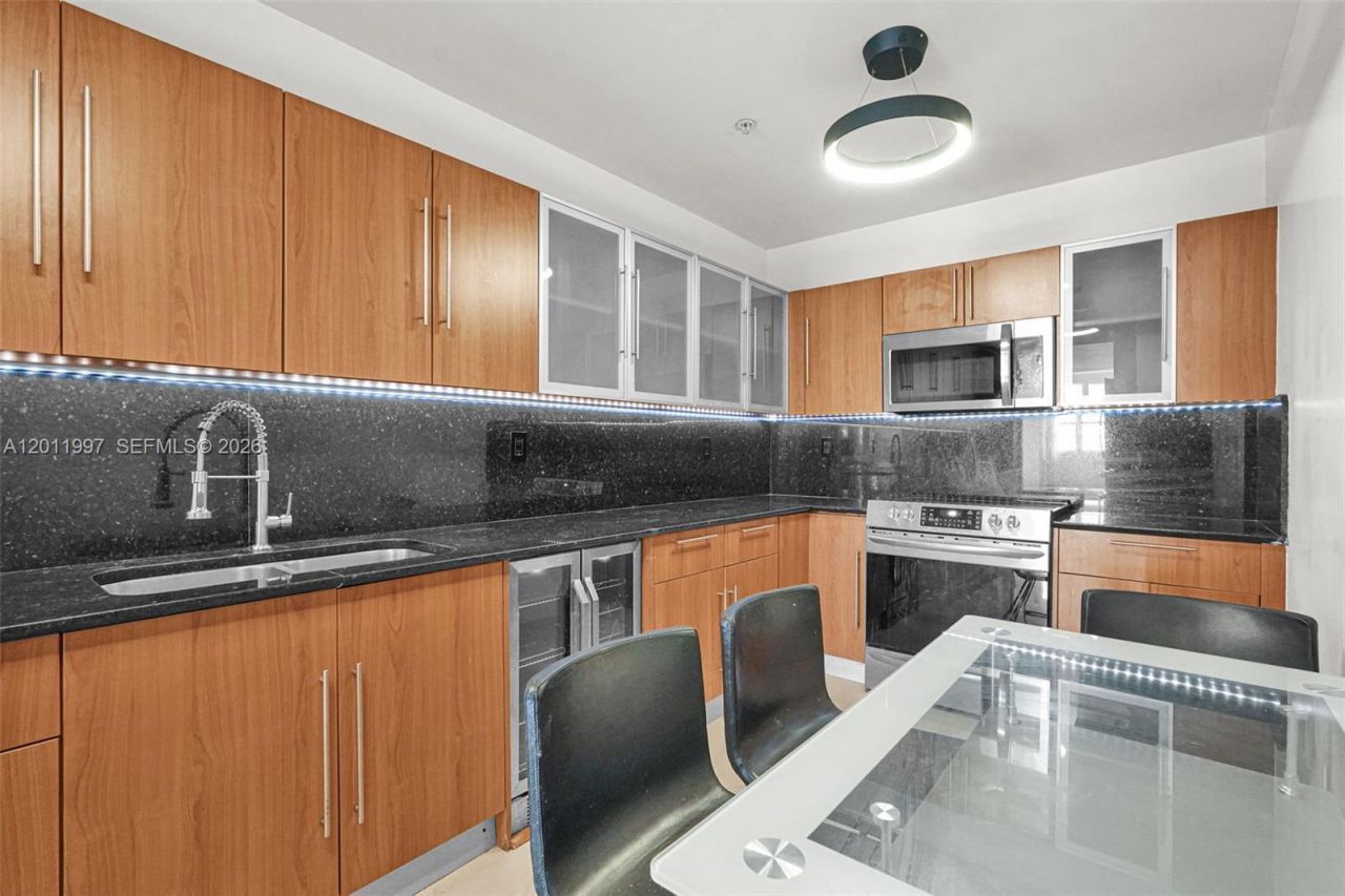 3001 S Ocean Dr , Unit 1611, Hollywood, FL 33019 Photo