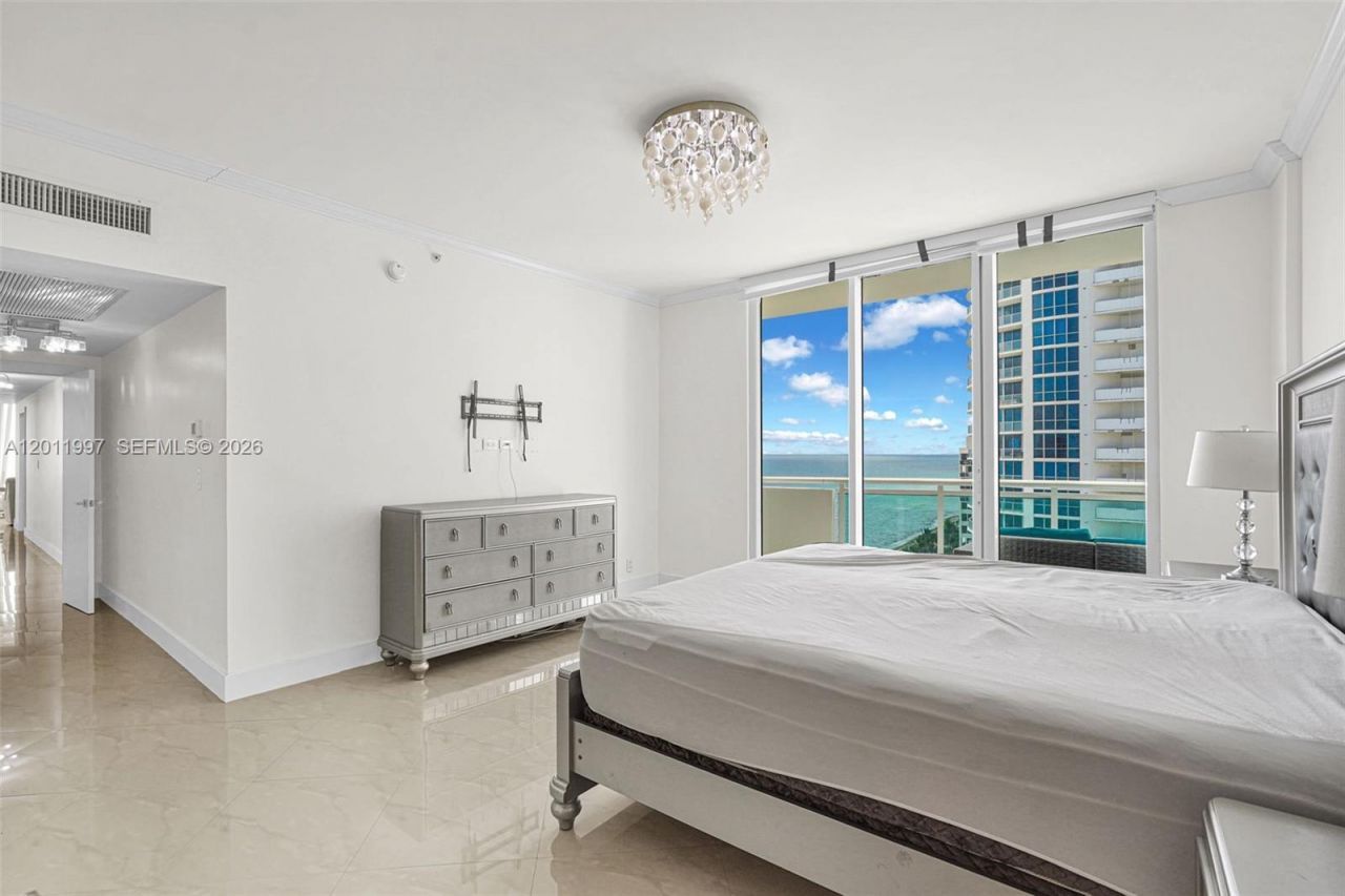 3001 S Ocean Dr , Unit 1611, Hollywood, FL 33019 Photo
