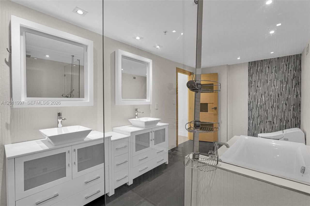 3001 S Ocean Dr , Unit 1611, Hollywood, FL 33019 Photo