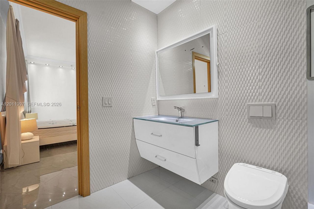 3001 S Ocean Dr , Unit 1611, Hollywood, FL 33019 Photo