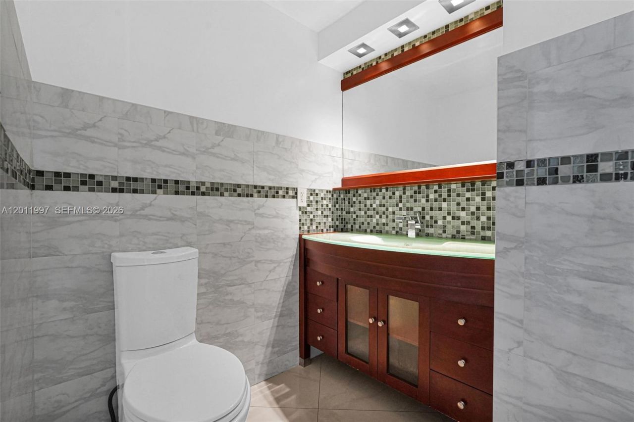 3001 S Ocean Dr , Unit 1611, Hollywood, FL 33019 Photo