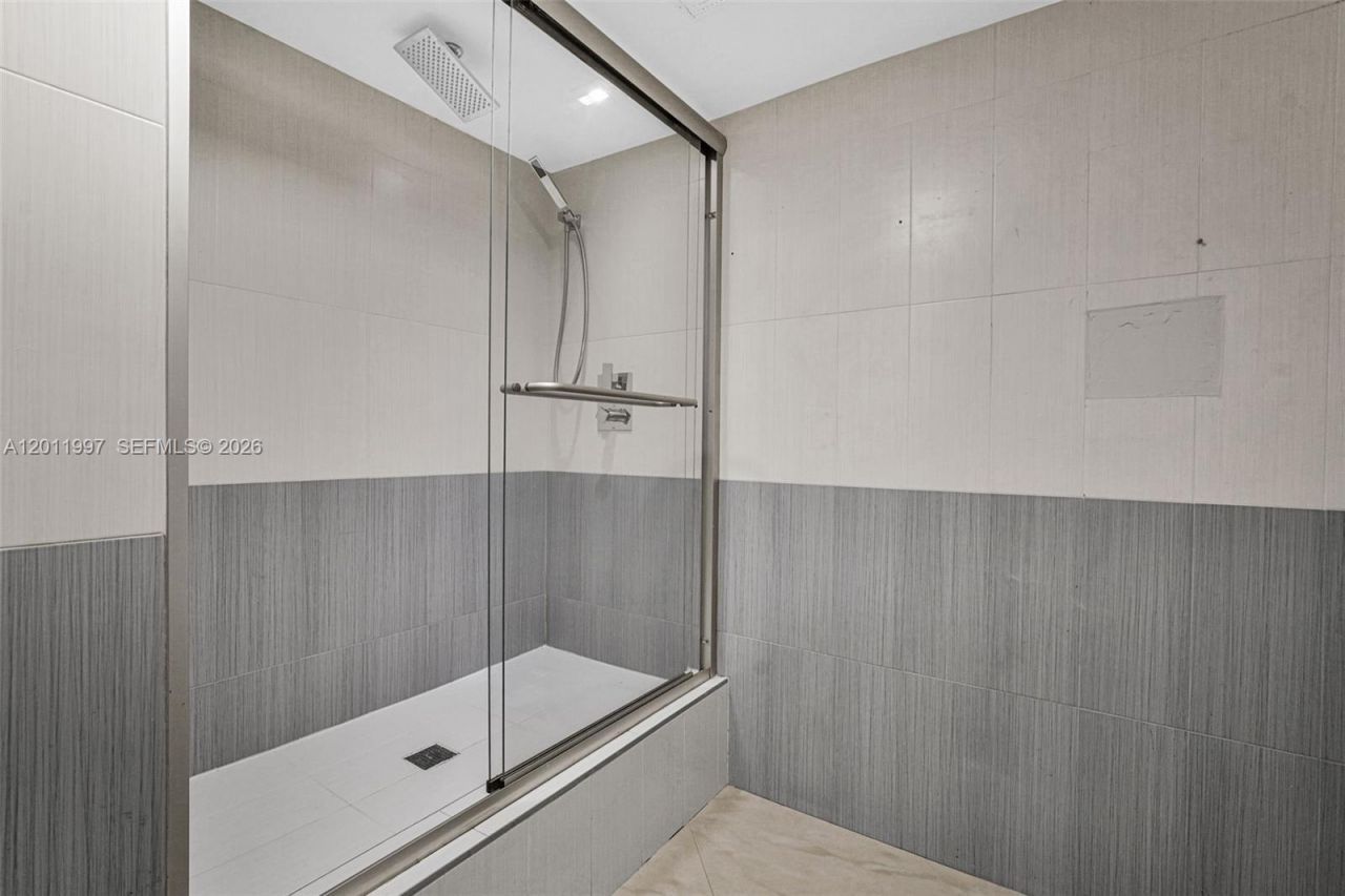 3001 S Ocean Dr , Unit 1611, Hollywood, FL 33019 Photo