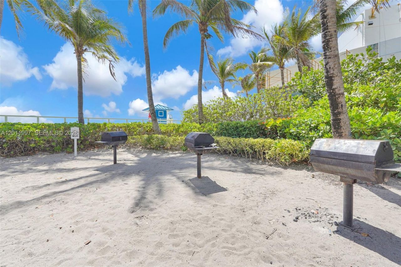 3001 S Ocean Dr , Unit 1611, Hollywood, FL 33019 Photo