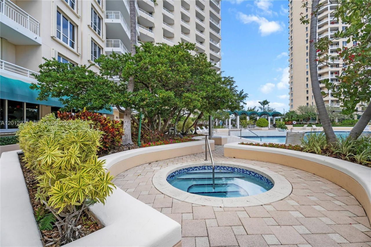 888 Brickell Key Dr , Unit 1702, Miami, FL 33131 Photo