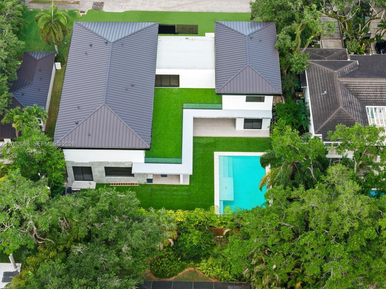 7740 SW 52nd Ave , Miami, FL 33143 Photo