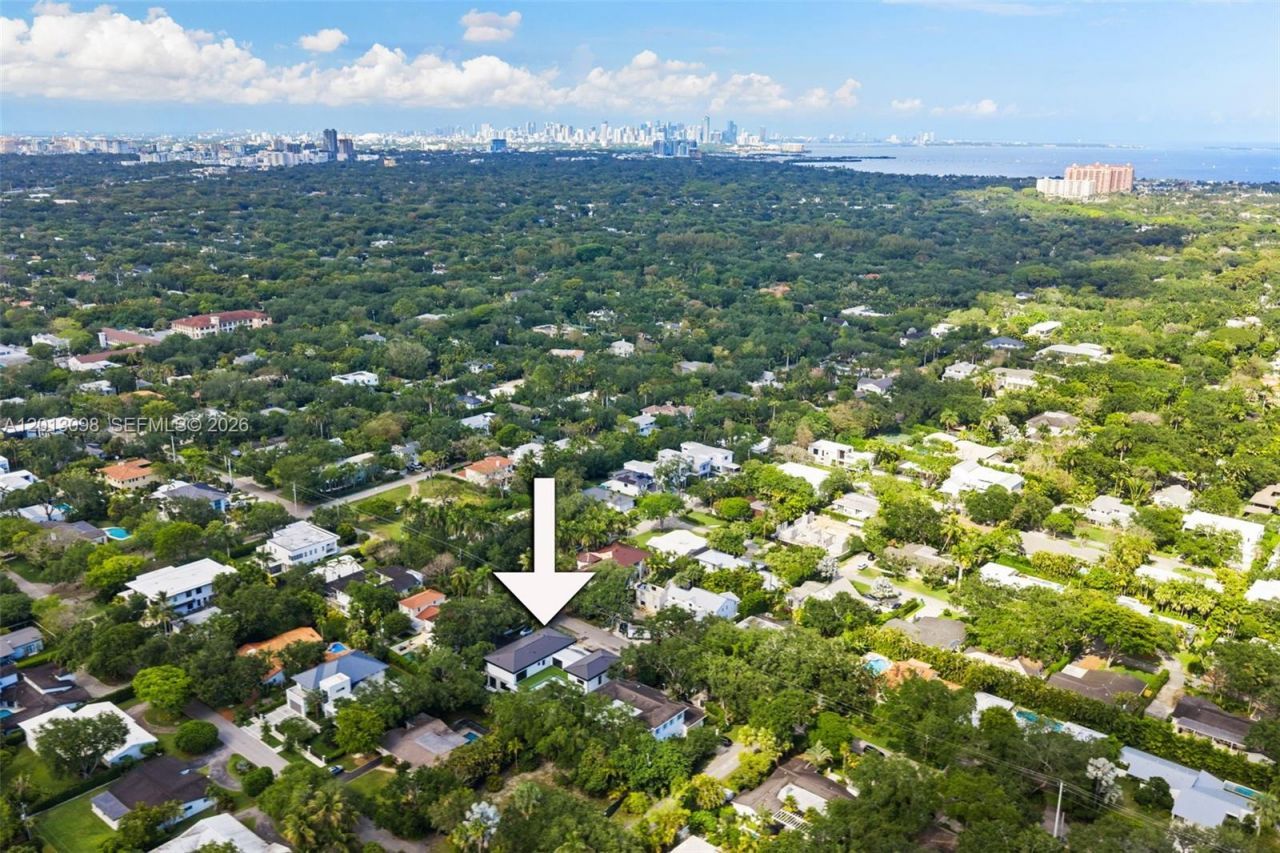 7740 SW 52nd Ave , Miami, FL 33143 Photo
