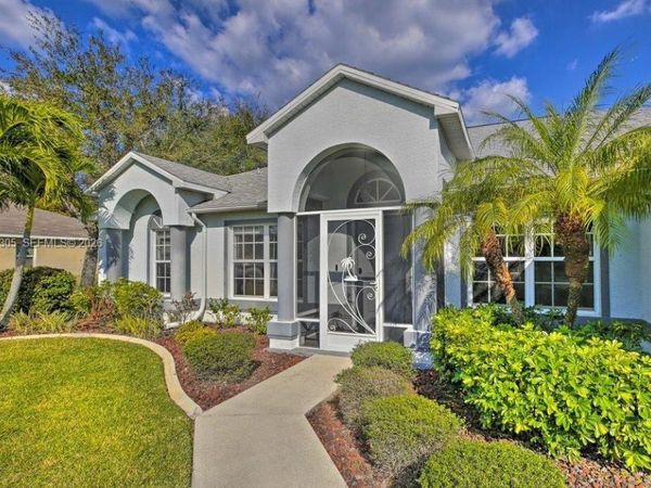 3223 SE Santa Barbara Pl , Cape Coral, FL 33904