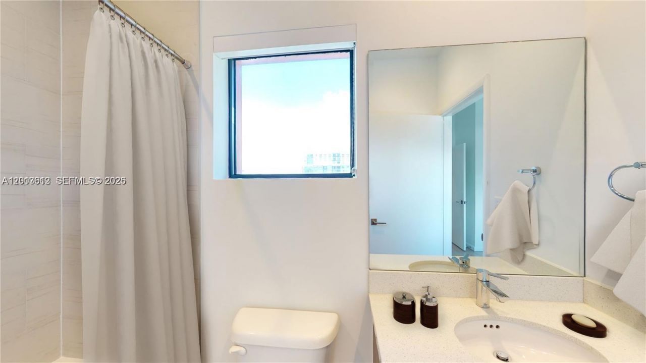 113 NE 6th St , Unit 1101, Fort Lauderdale, FL 33304 Photo