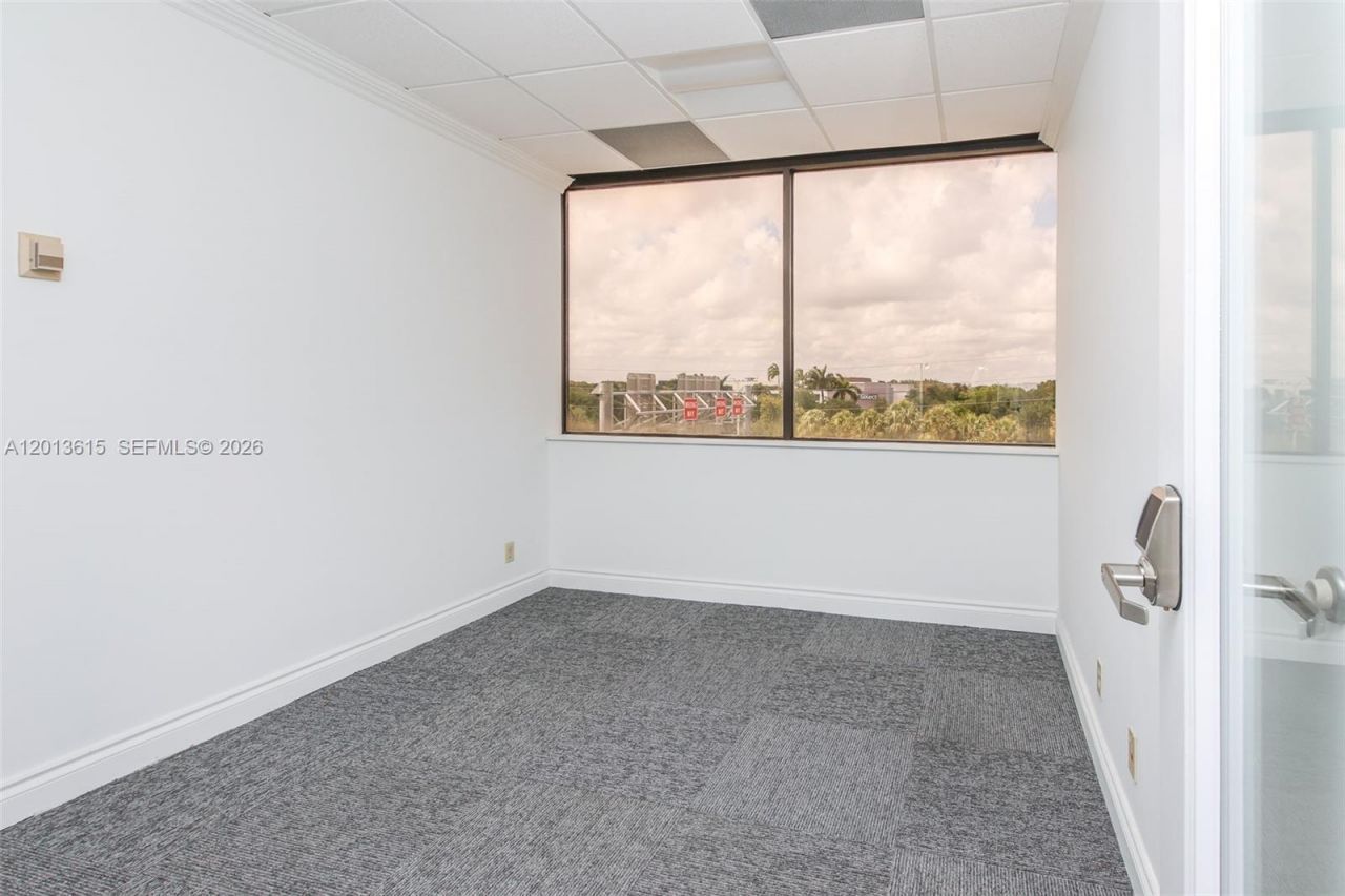 1900 Glades Rd, Unit 301, Boca Raton, FL 33431 Photo