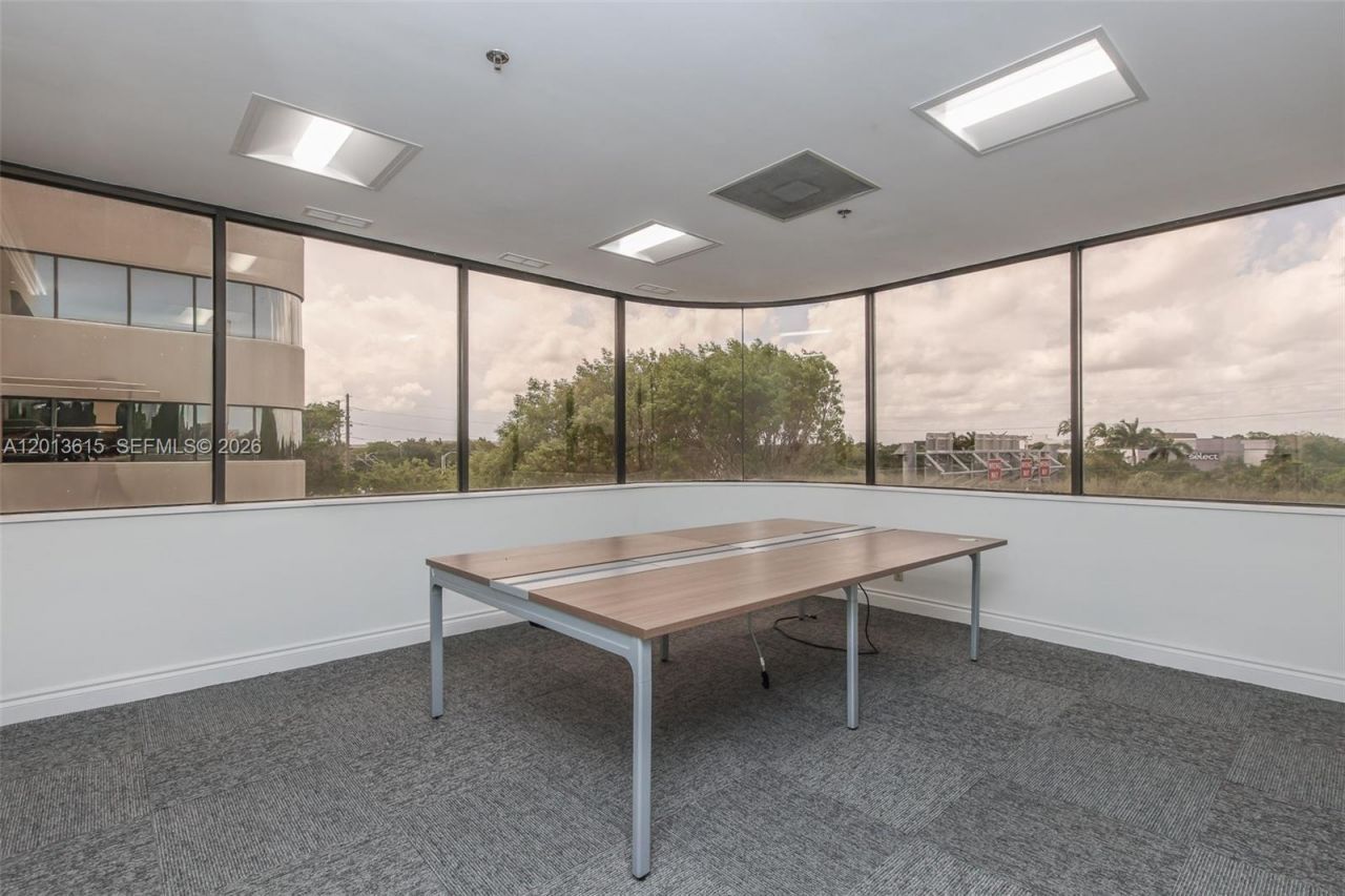 1900 Glades Rd, Unit 301, Boca Raton, FL 33431 Photo