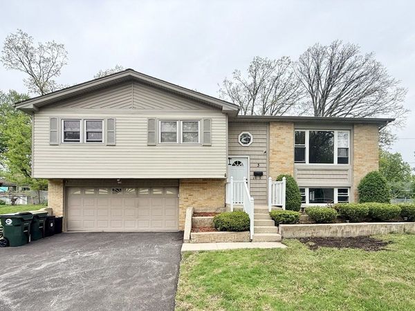 3 Catalpa Court , Woodridge, IL 60517