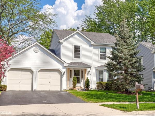 103 N Sterling Heights Road , Vernon Hills, IL 60061