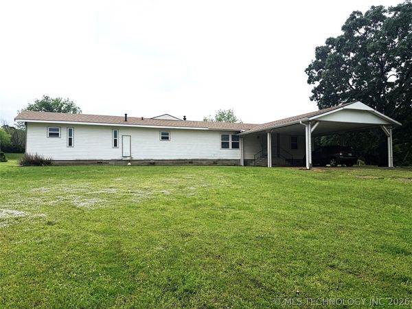 29663 S 225 Road , Henryetta, OK 74437
