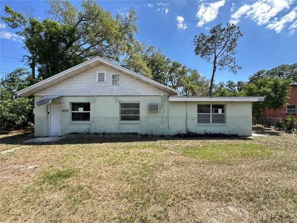 921 E 121ST AVENUE , TAMPA, FL 33612