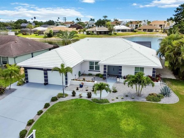 8712 53RD AVENUE W, BRADENTON, FL 34210