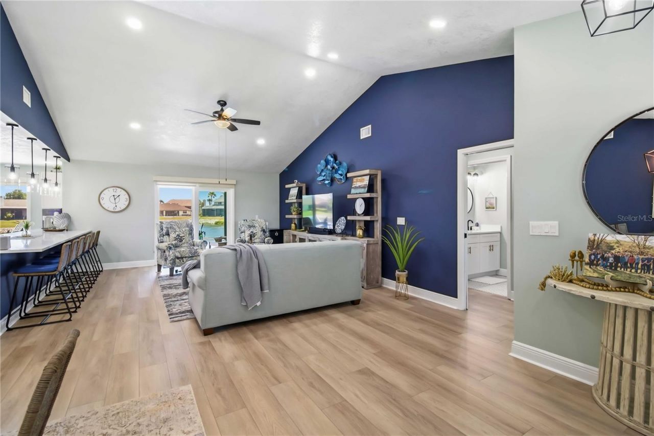 8712 53rd Avenue W, Bradenton, FL 34210 Photo