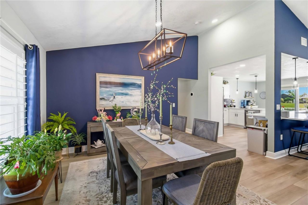 8712 53rd Avenue W, Bradenton, FL 34210 Photo