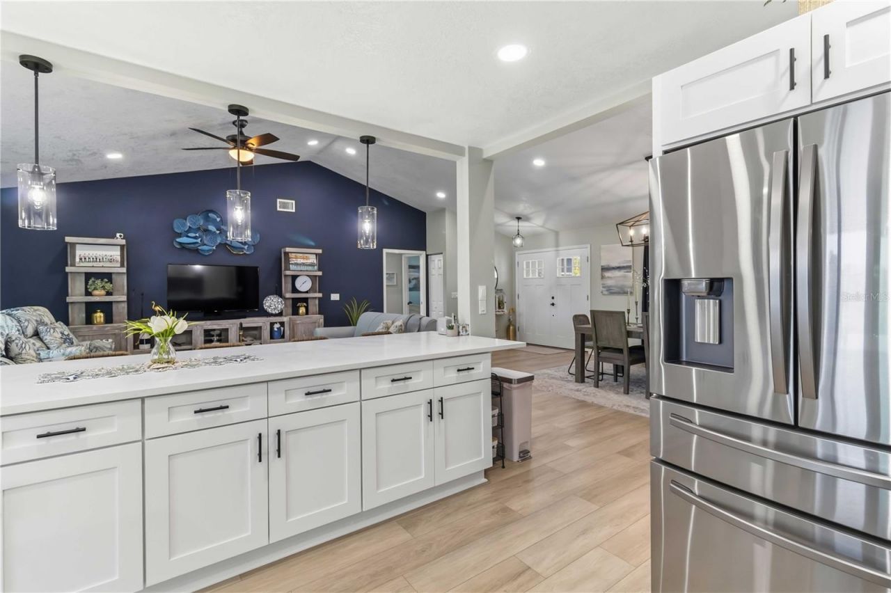 8712 53rd Avenue W, Bradenton, FL 34210 Photo