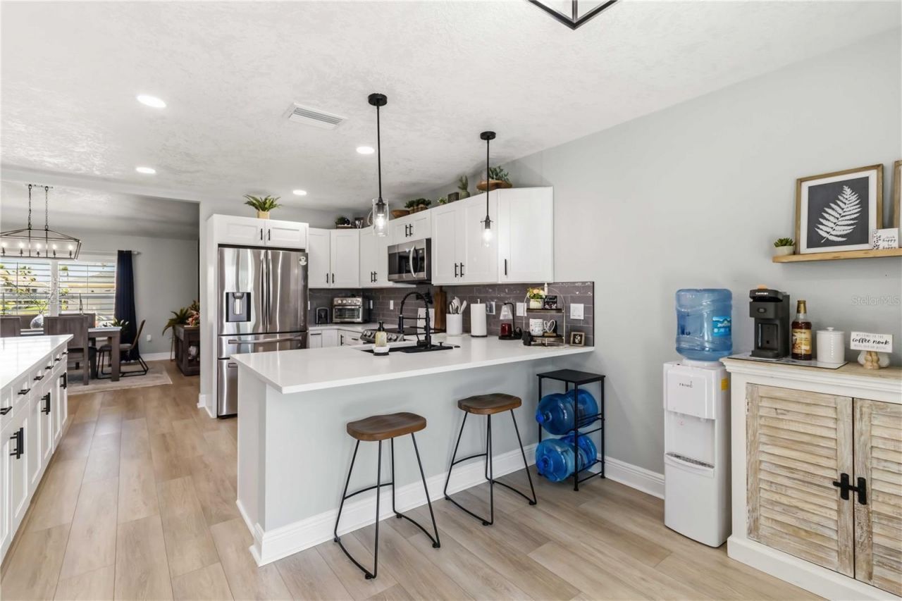8712 53rd Avenue W, Bradenton, FL 34210 Photo
