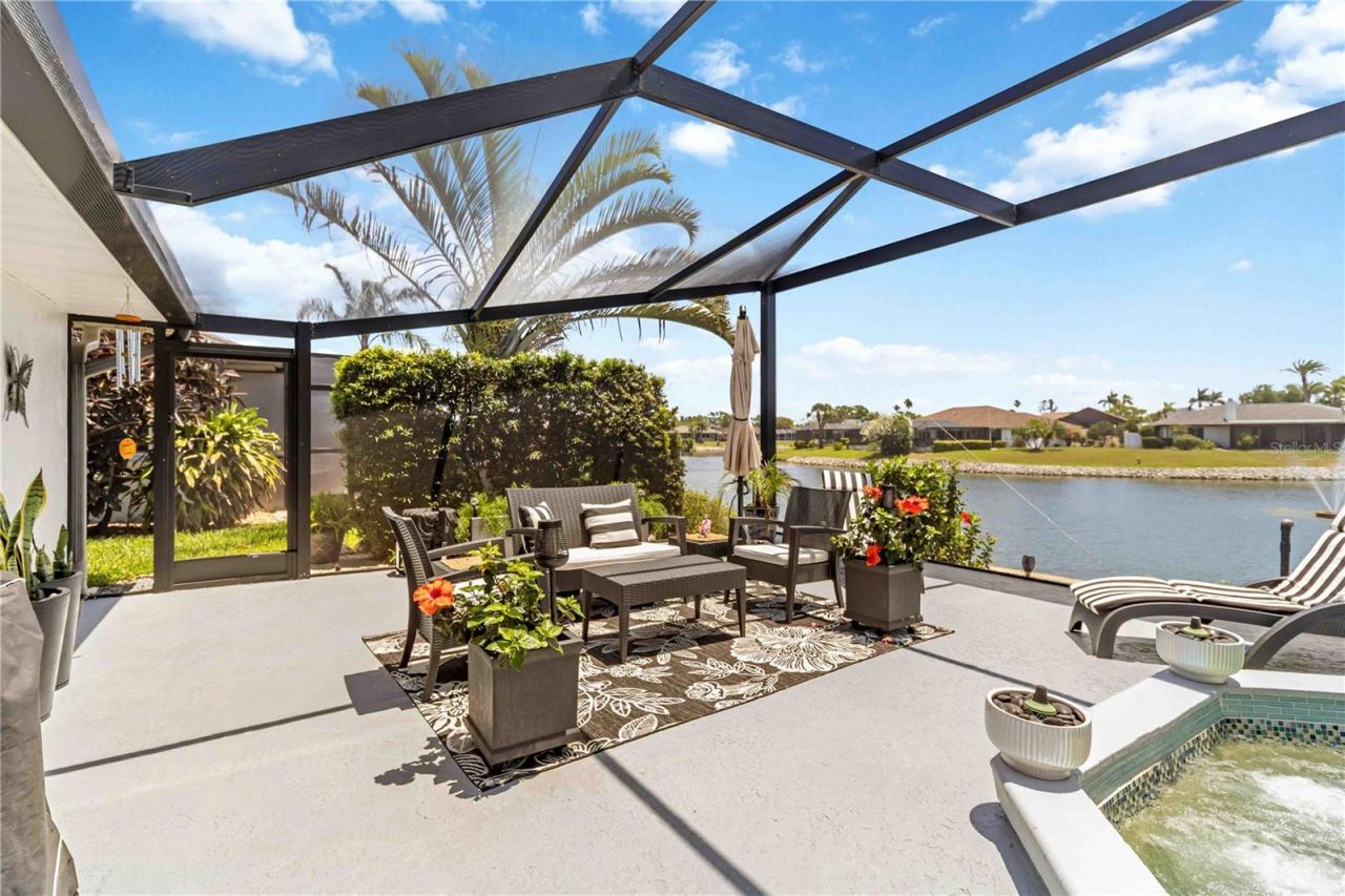 8712 53rd Avenue W, Bradenton, FL 34210 Photo