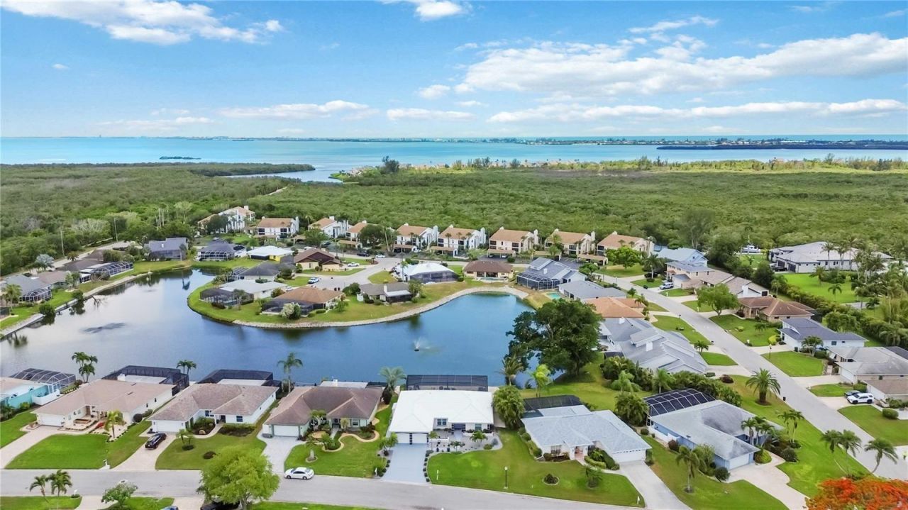 8712 53rd Avenue W, Bradenton, FL 34210 Photo