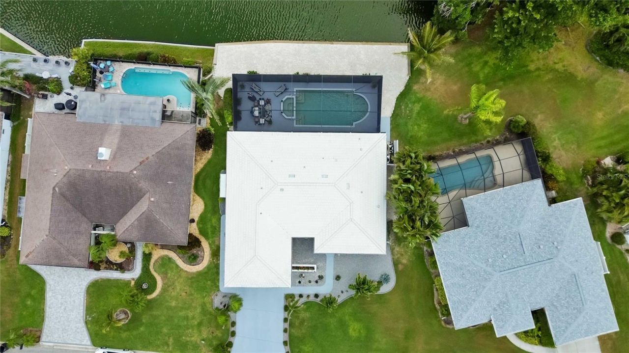 8712 53rd Avenue W, Bradenton, FL 34210 Photo