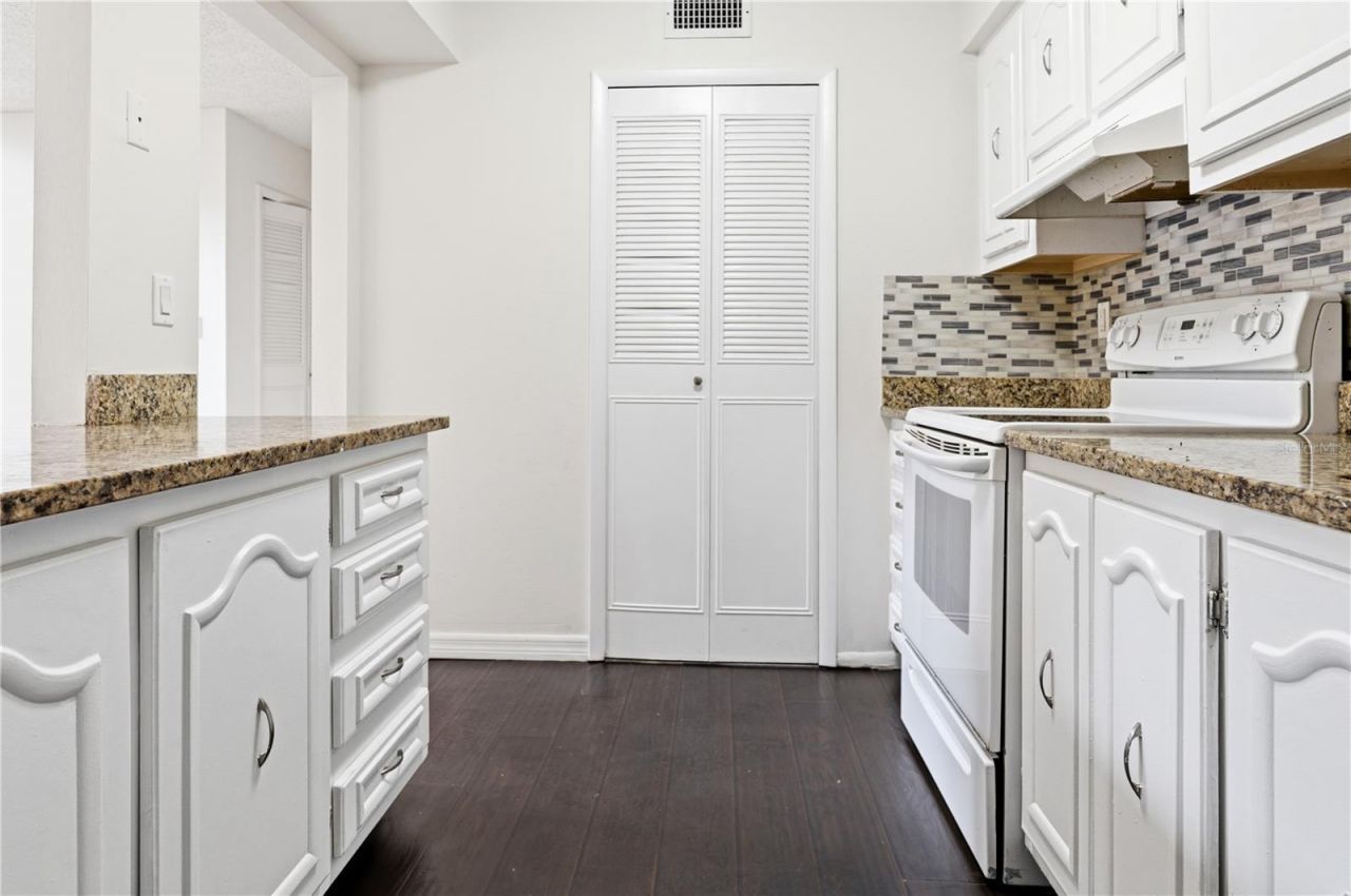 500 Orange Drive, Unit 10, Altamonte Springs, FL 32701 Photo