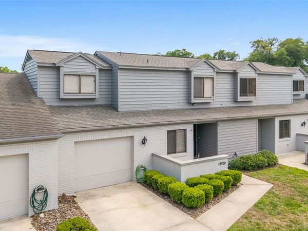 1927 SE 37TH COURT CIRCLE , OCALA, FL 34471