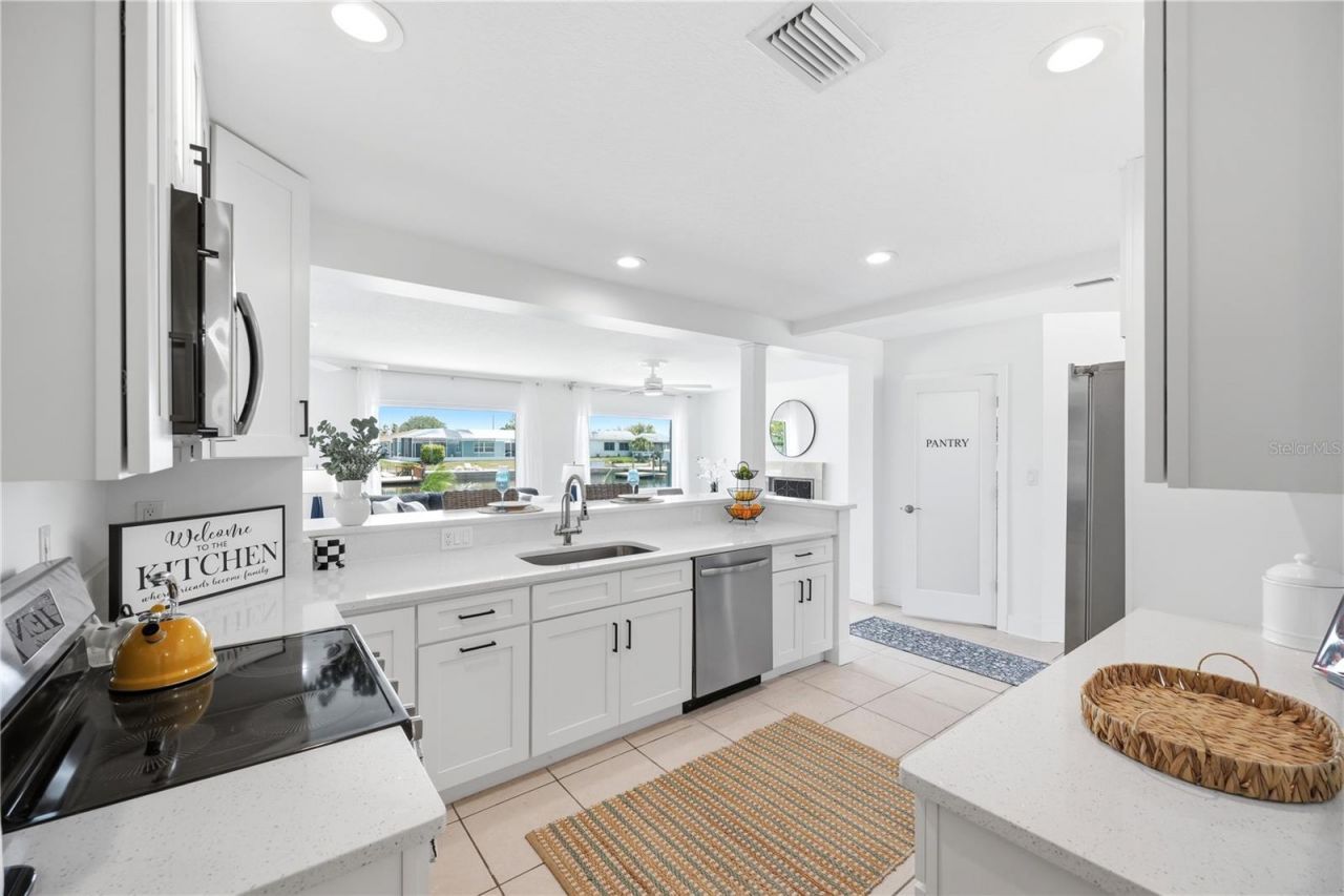 5016 Dory Drive , New Port Richey, FL 34652 Photo