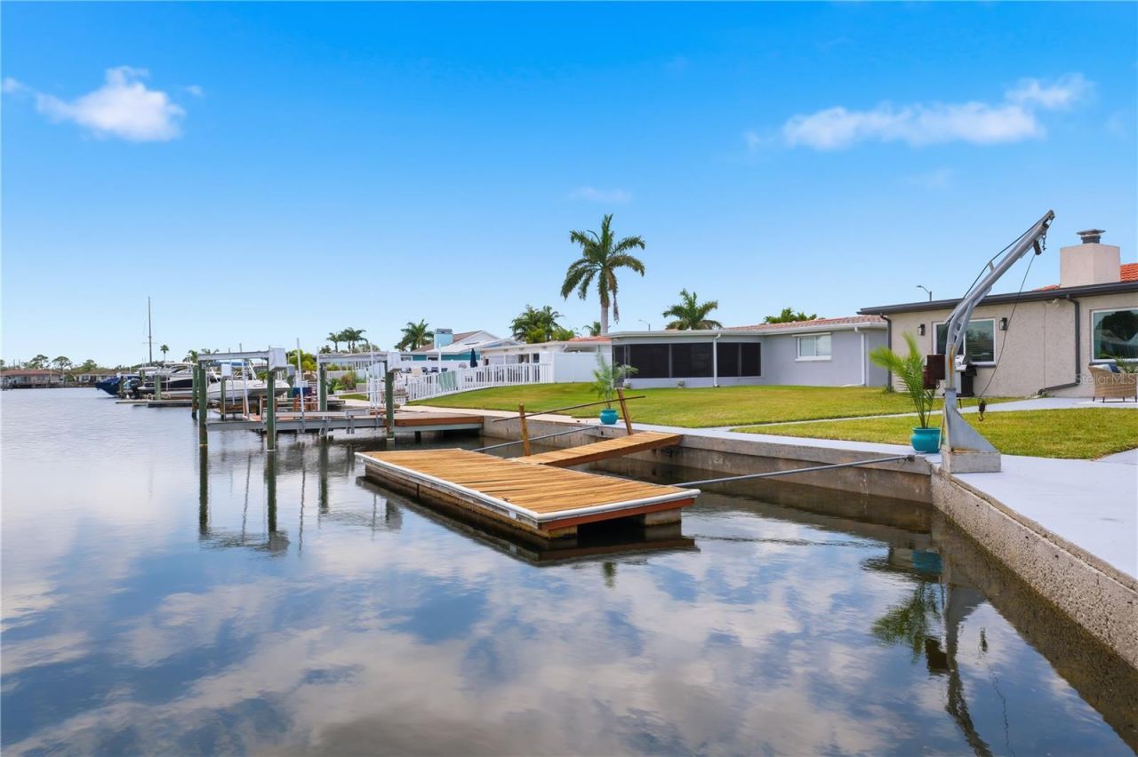 5016 Dory Drive , New Port Richey, FL 34652 Photo