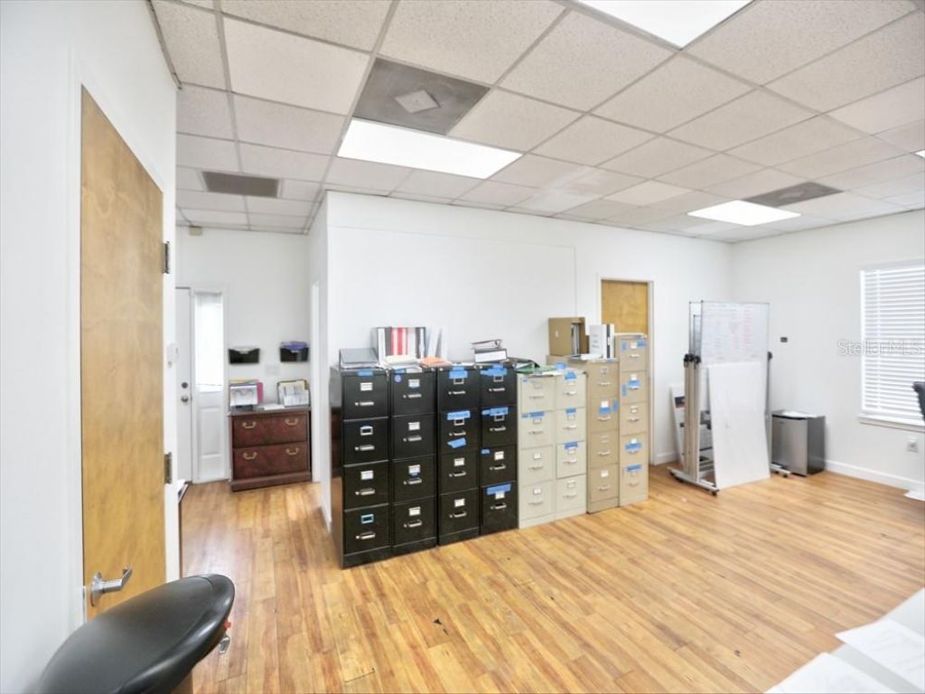 631 E Oak Ridge Road , Orlando, FL 32809 Photo