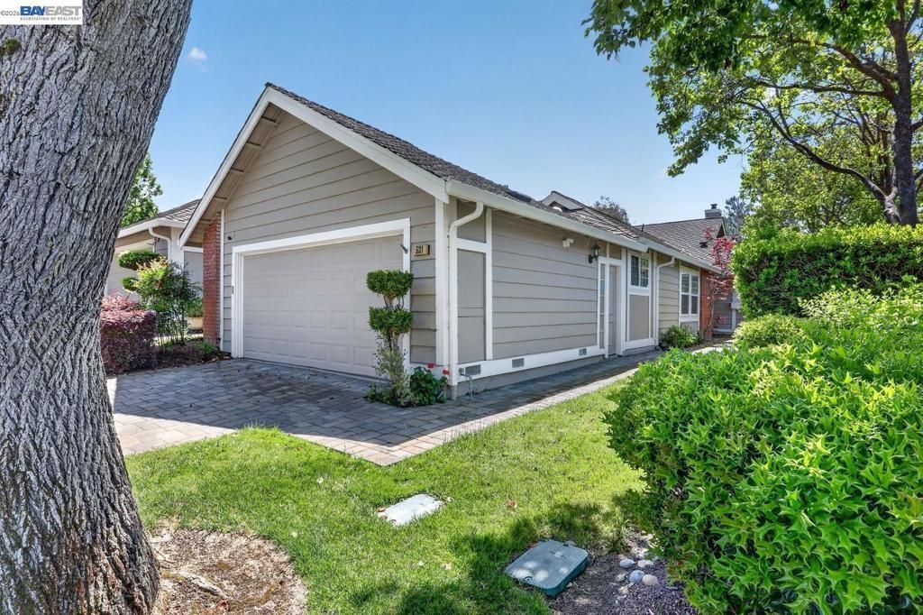 531 Silver Lake Dr, Danville, CA 94526 Main Photo