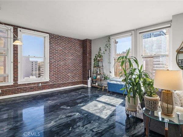 215 W 7th Street, Unit 1008, Los Angeles, CA 90014